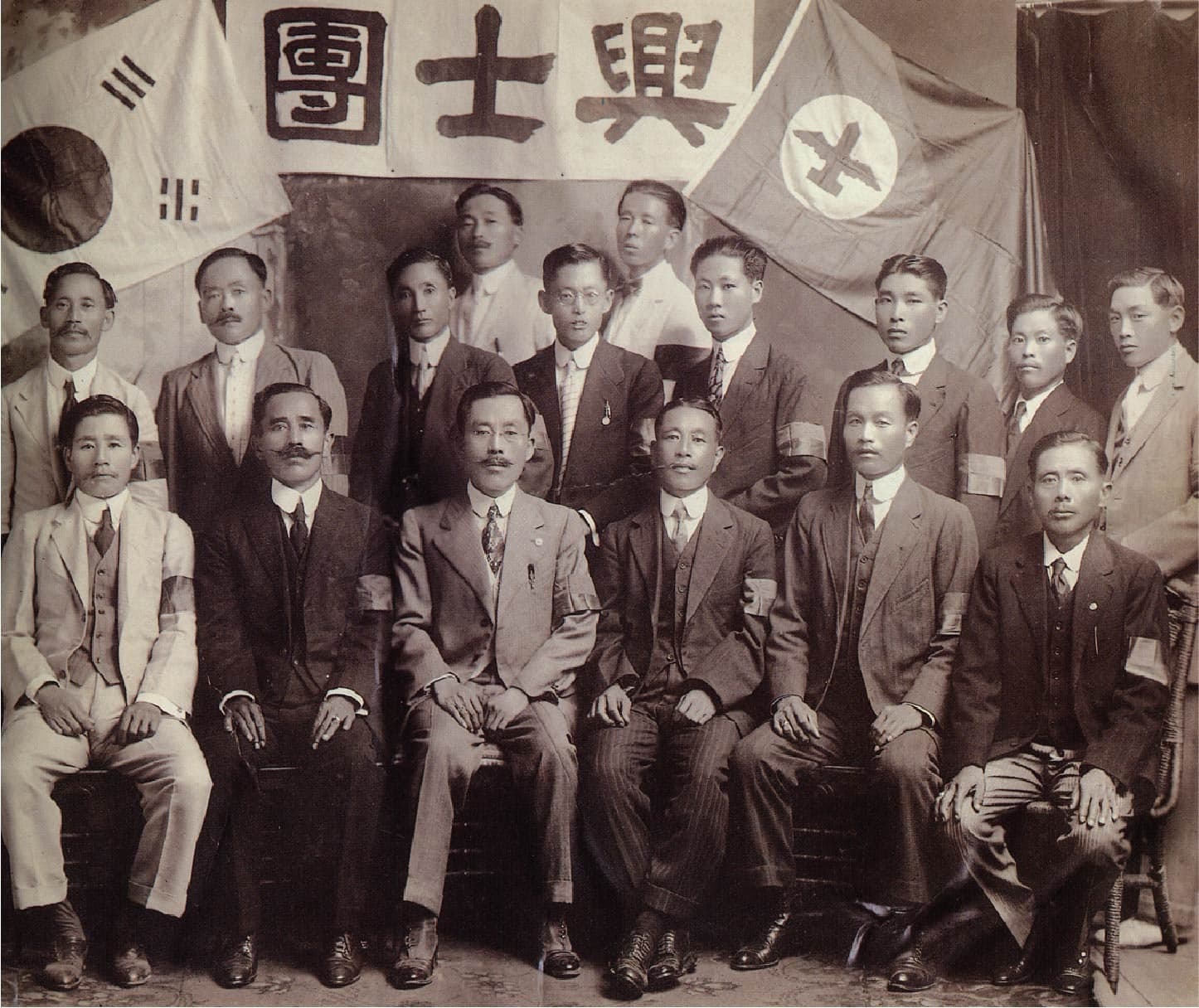 흥사단 단체사진